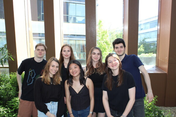 Introduction Committee